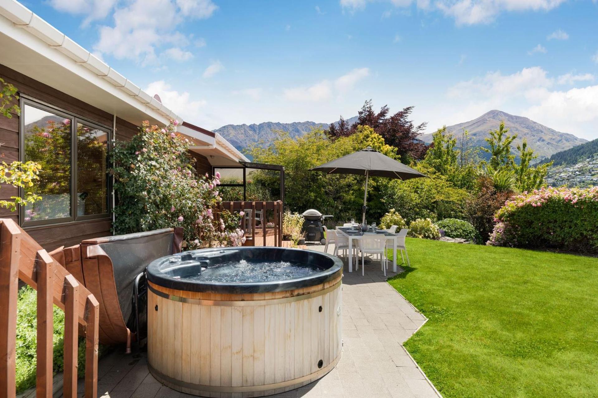 Tranquil Heights Villa Queenstown Eksteriør bilde