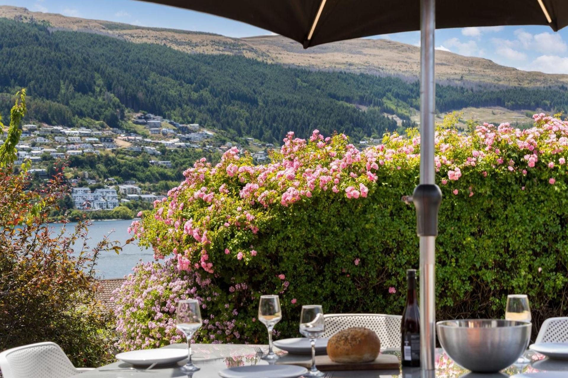 Tranquil Heights Villa Queenstown Eksteriør bilde
